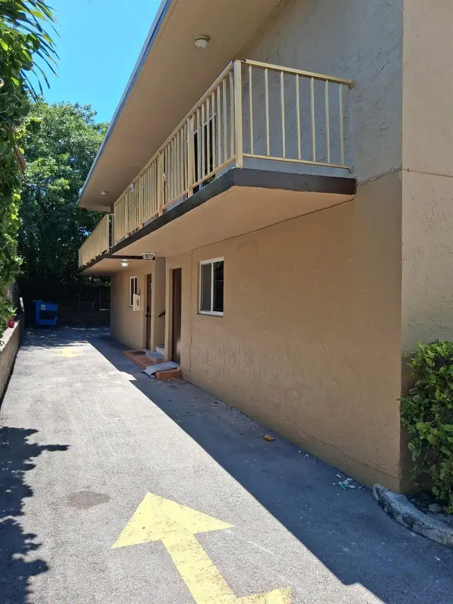 310 NW 16th Avenue # 1, Miami FL 33125 photo 4