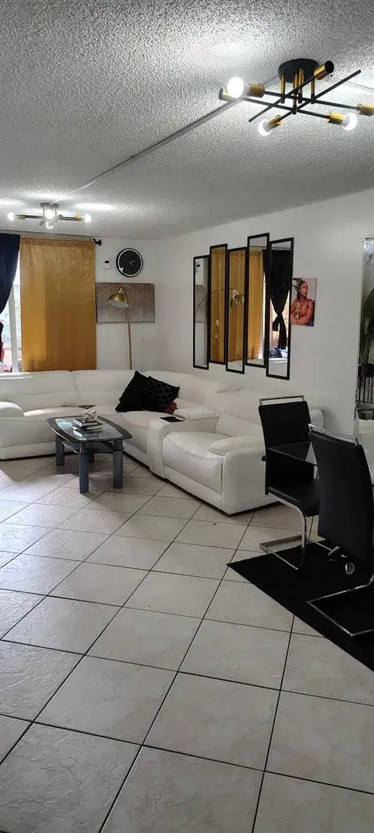 3141 NW 47th Terrace # 332, Lauderdale Lakes FL 33319