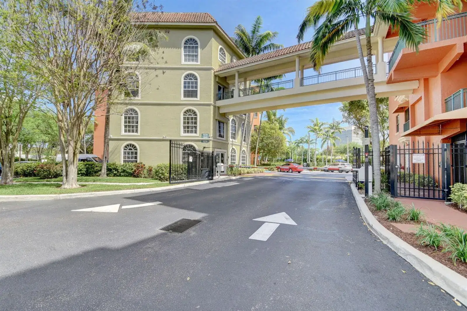 1610 Presidential Way # 309, West Palm Beach FL 33401