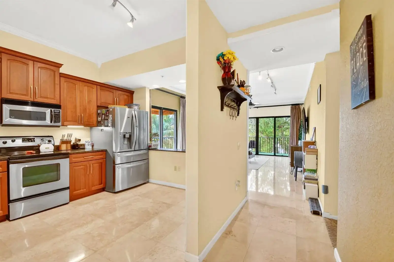 1610 Presidential Way # 309, West Palm Beach FL 33401 photo 4