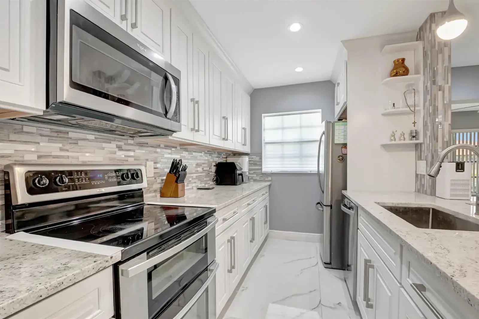 14010 Nesting Way # B, Delray Beach FL 33484 photo 2