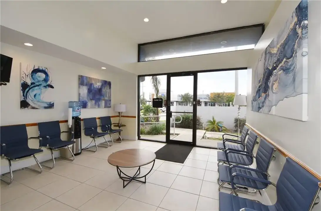 1820 E Commercial Boulevard, Fort Lauderdale FL 33308 photo 3