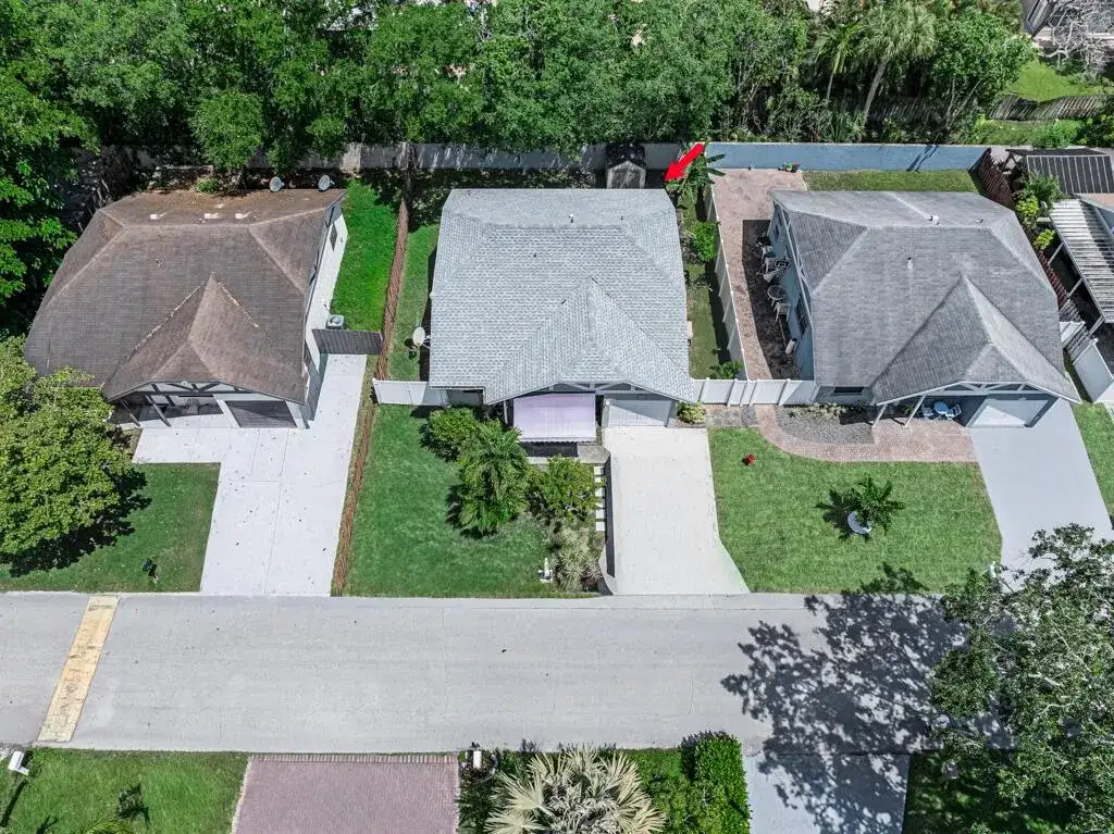 23428 Country Club Drive E, Boca Raton FL 33428 photo 2