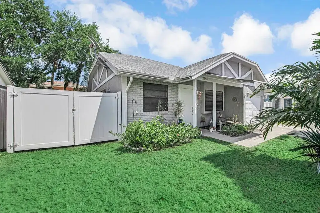 23428 Country Club Drive E, Boca Raton FL 33428 photo 4