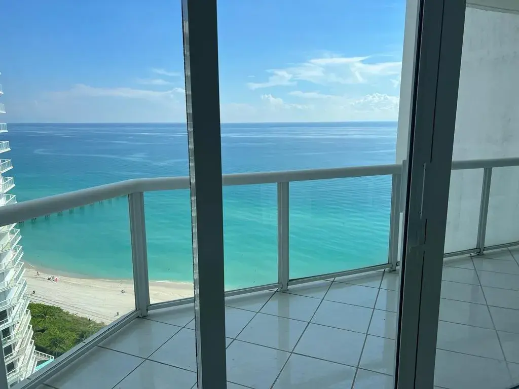 16425 Collins Avenue # 2514, Sunny Isles Beach FL 33160
