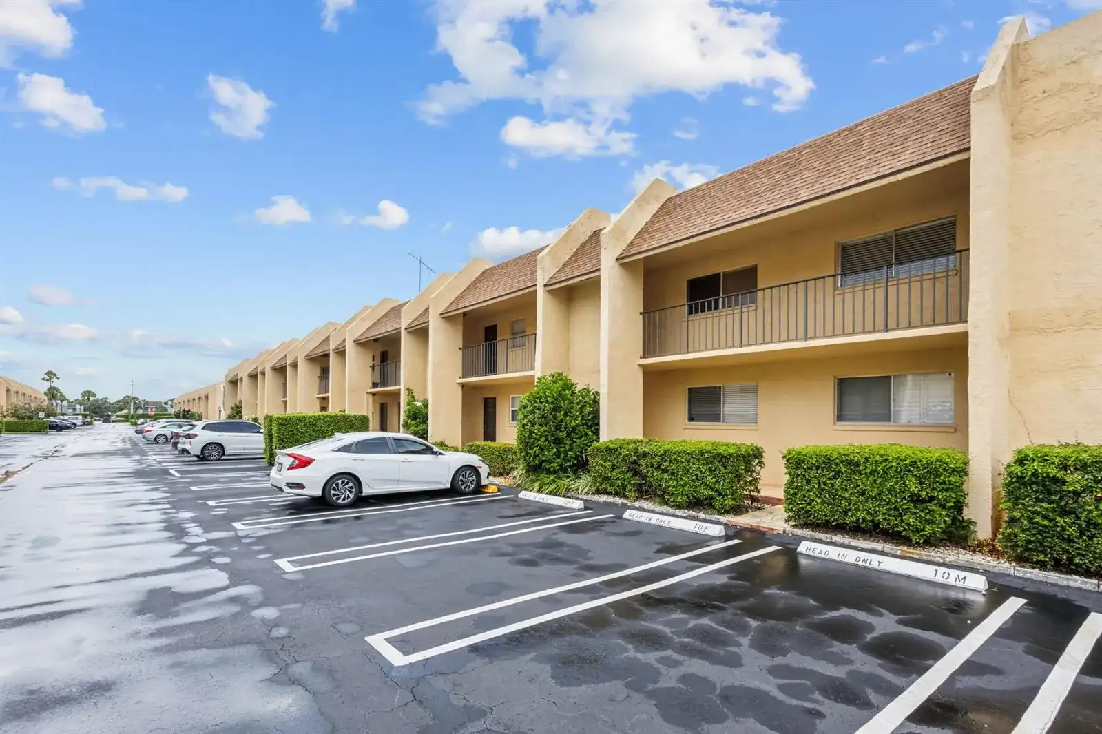 2825 SW 22nd Avenue # 201, Delray Beach FL 33445 photo 2