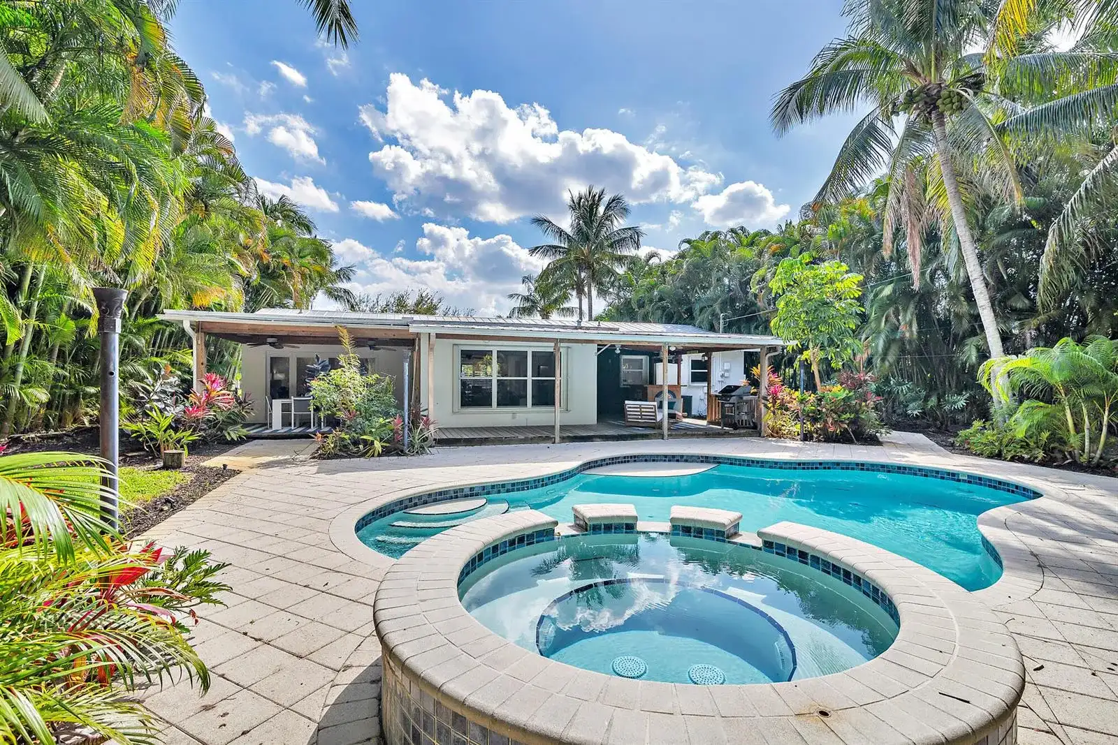 1711 Gregory Road, Lake Clarke Shores FL 33406