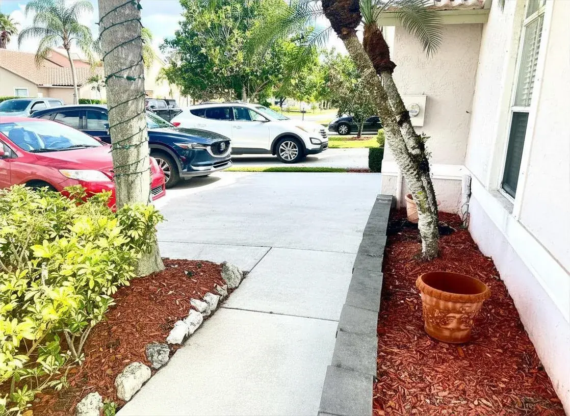 10614 Lake Shore Drive, Wellington FL 33414