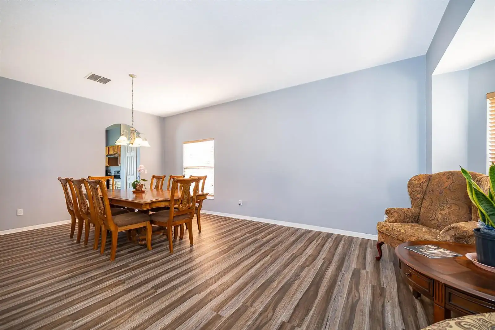 2591 Dover Glen Circle, Orlando FL 32828 photo 5