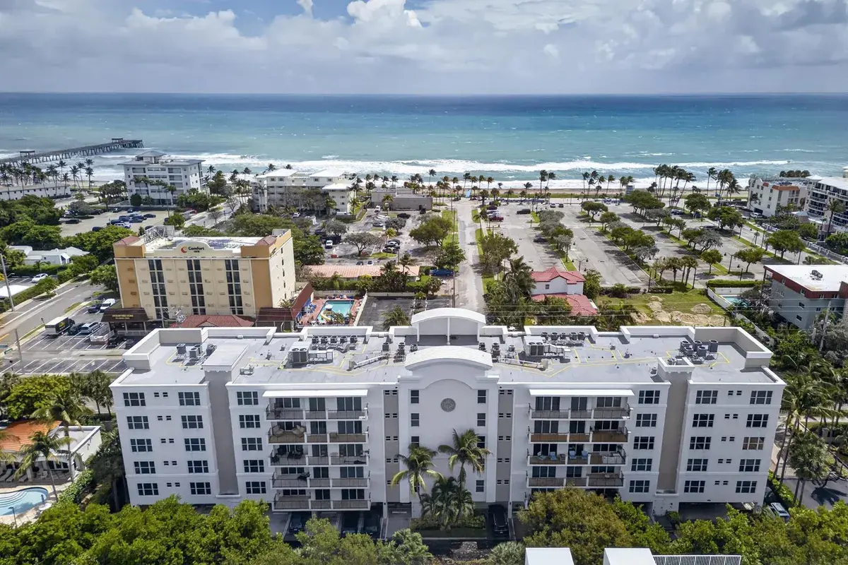 101 SE 20th Avenue # 201, Deerfield Beach FL 33441