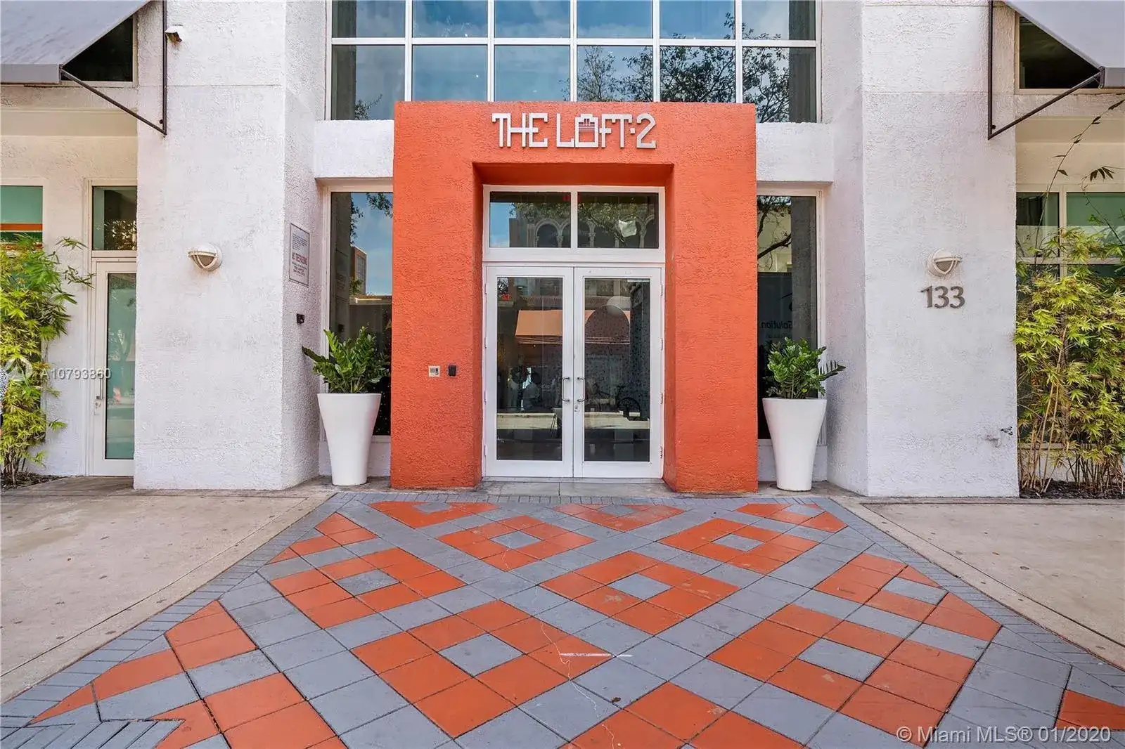 133 NE 2nd Avenue, Miami FL 33132 photo 2