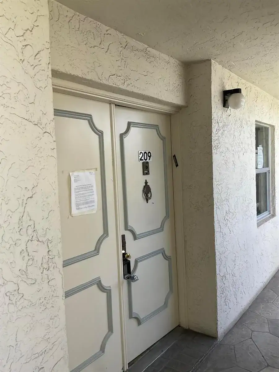 6768 N 10th Ave N # 209, Lake Worth FL 33467 photo 4