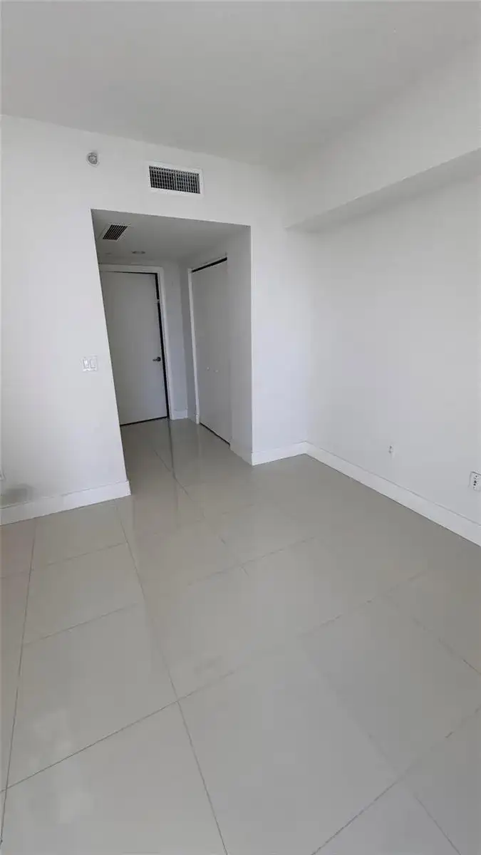 475 Brickell Avenue # 4913, Miami FL 33131 photo 5