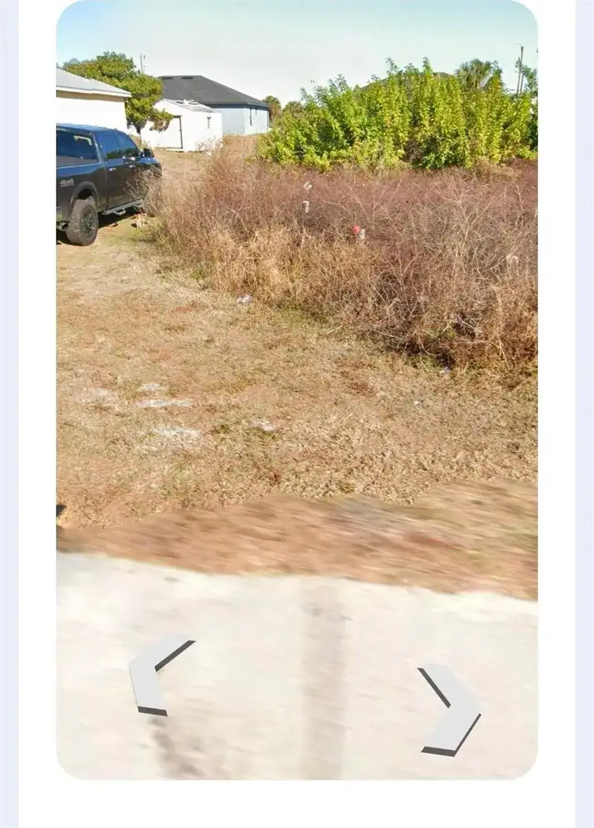 819 E Casper Yost Street E, Lehigh Acres FL 33974 photo 2