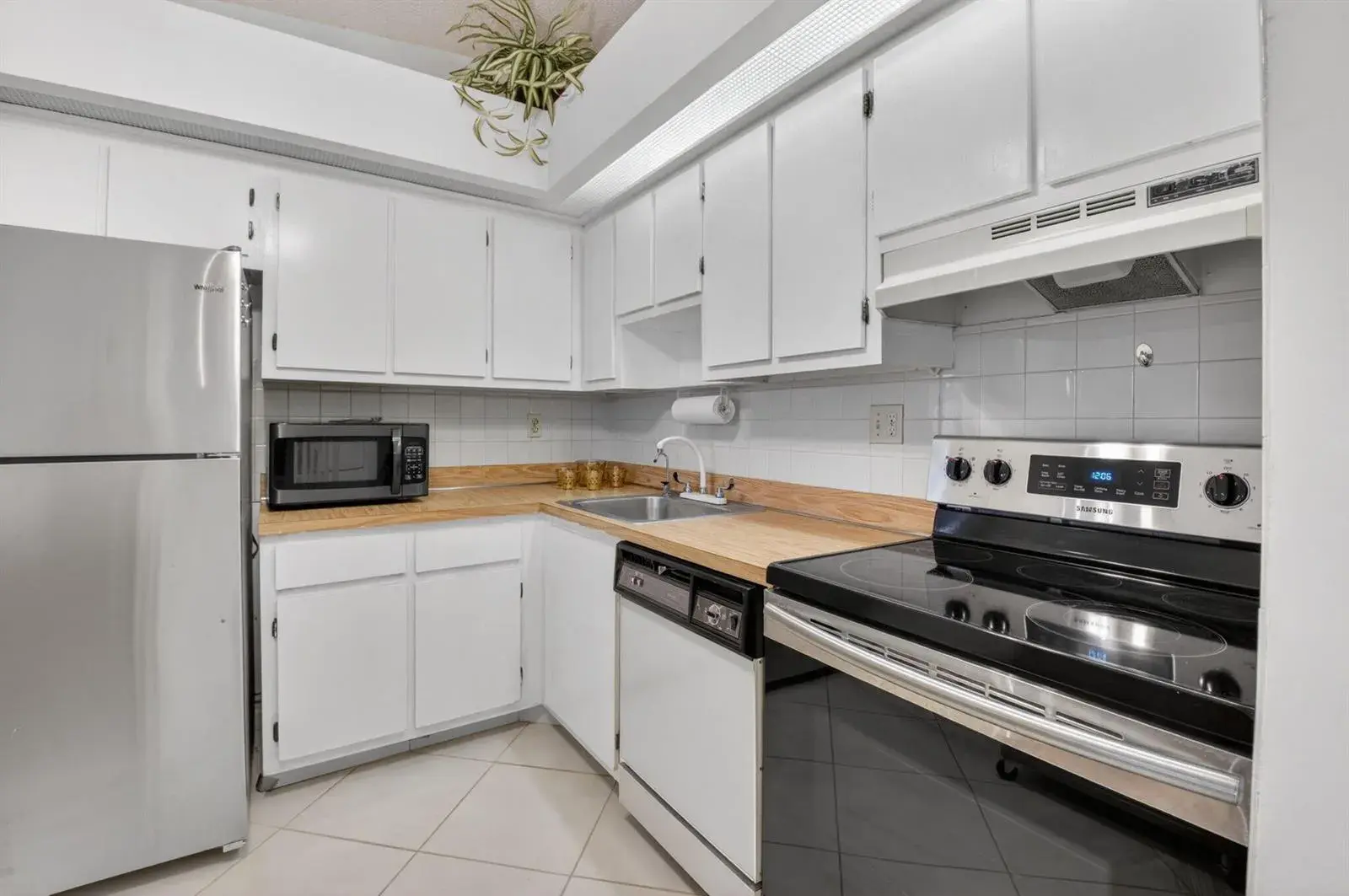 15496 Lakes Of Delray Boulevard # 206, Delray Beach FL 33484