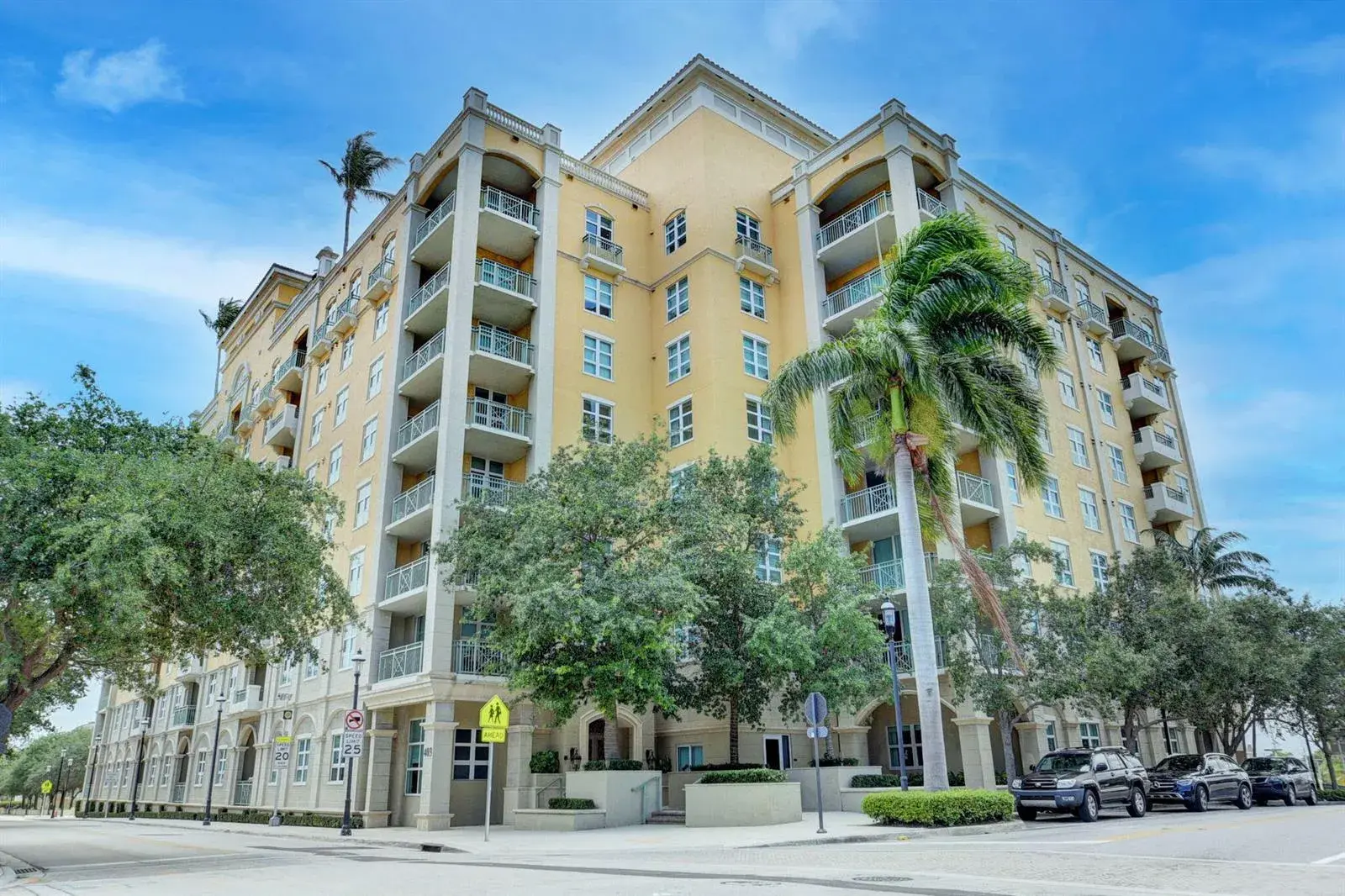 403 S Sapodilla Avenue # 307, West Palm Beach FL 33401
