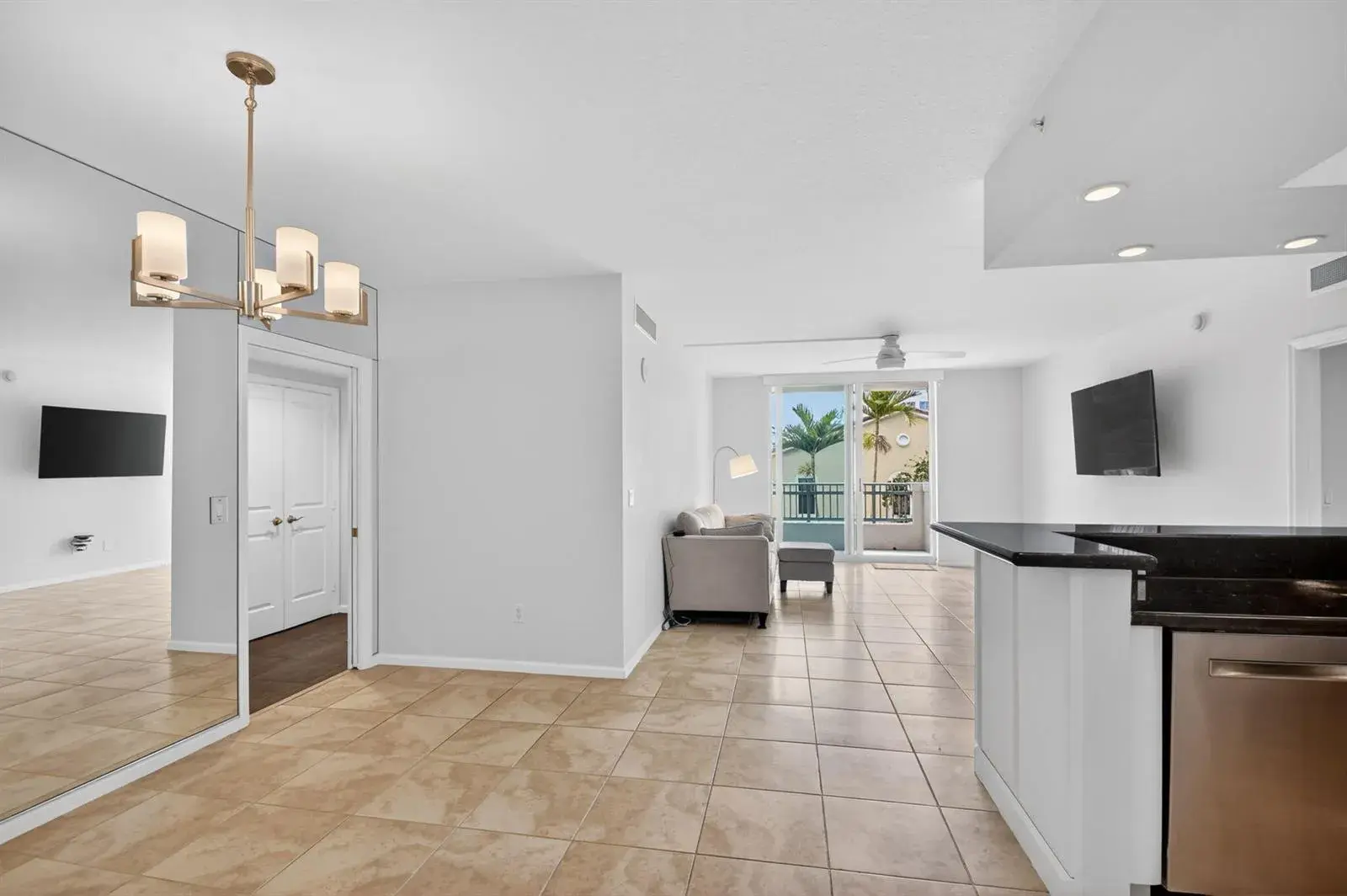403 S Sapodilla Avenue # 307, West Palm Beach FL 33401 photo 3