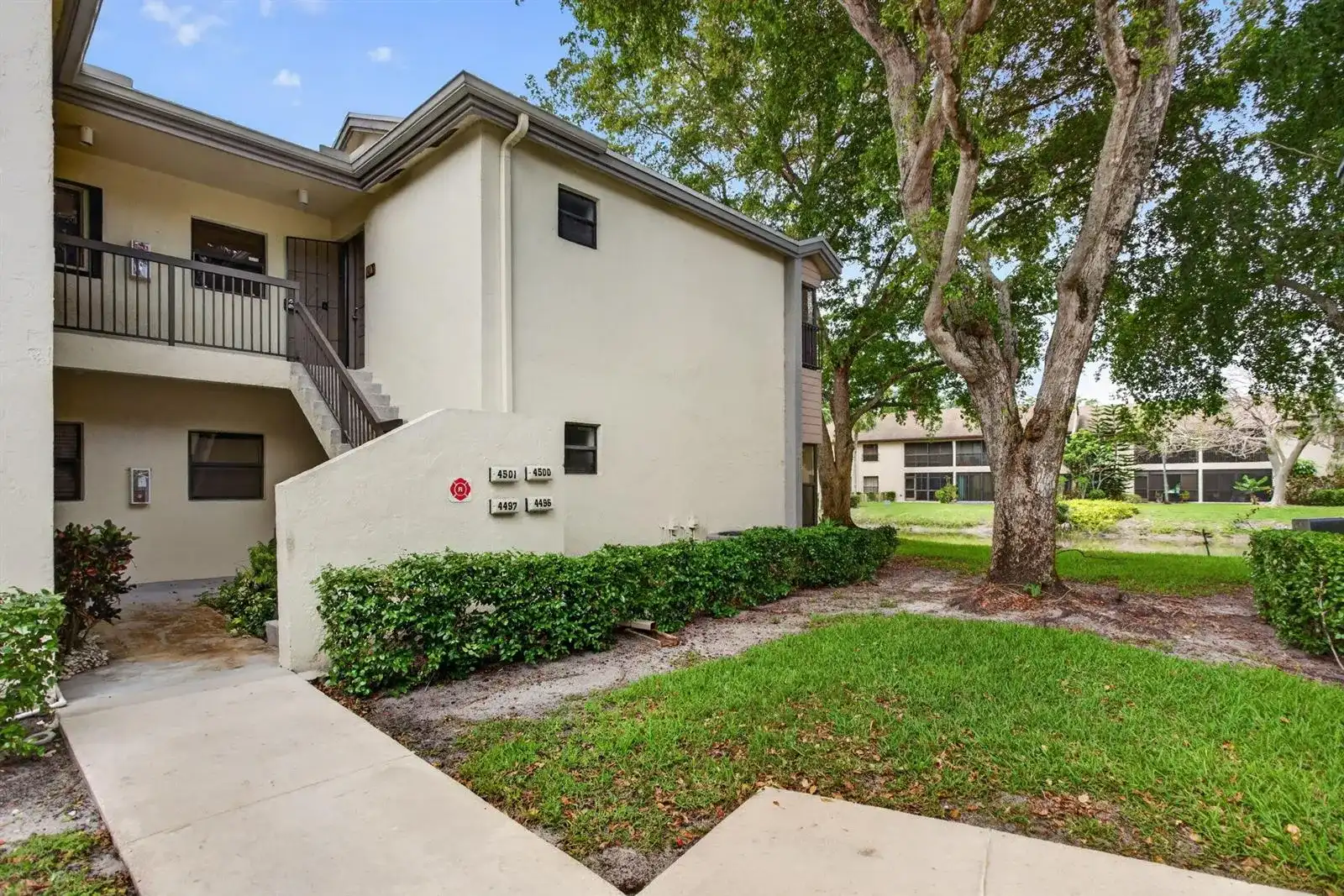 4500 Carambola Circle S # 27305, Coconut Creek FL 33066