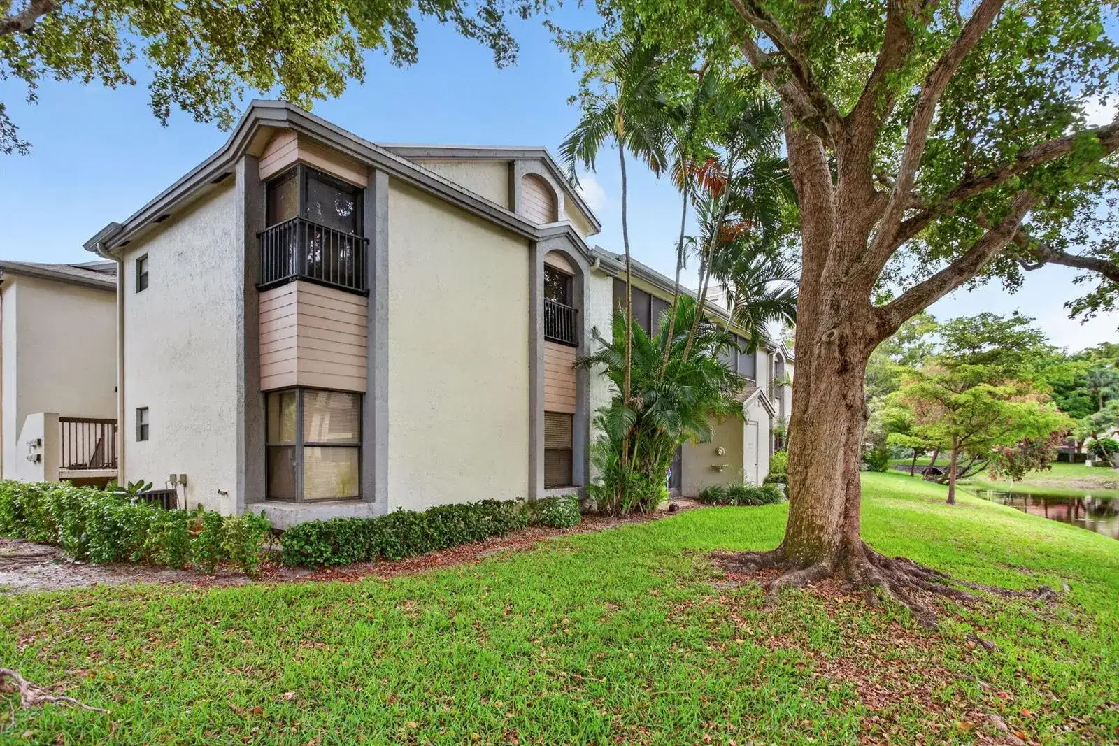 4500 Carambola Circle S # 27305, Coconut Creek FL 33066 photo 2