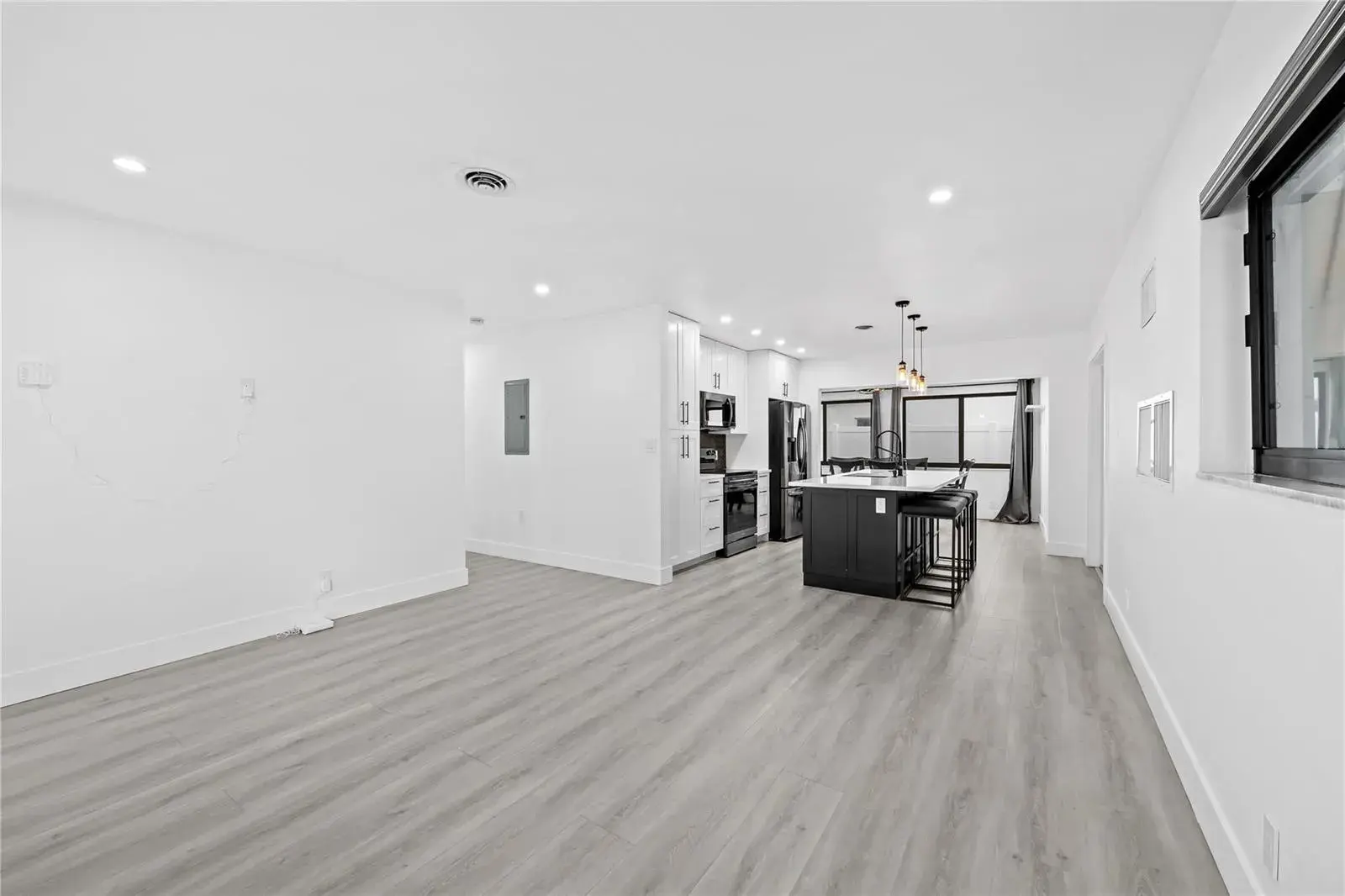 2634 NW 52nd Court, Fort Lauderdale FL 33309