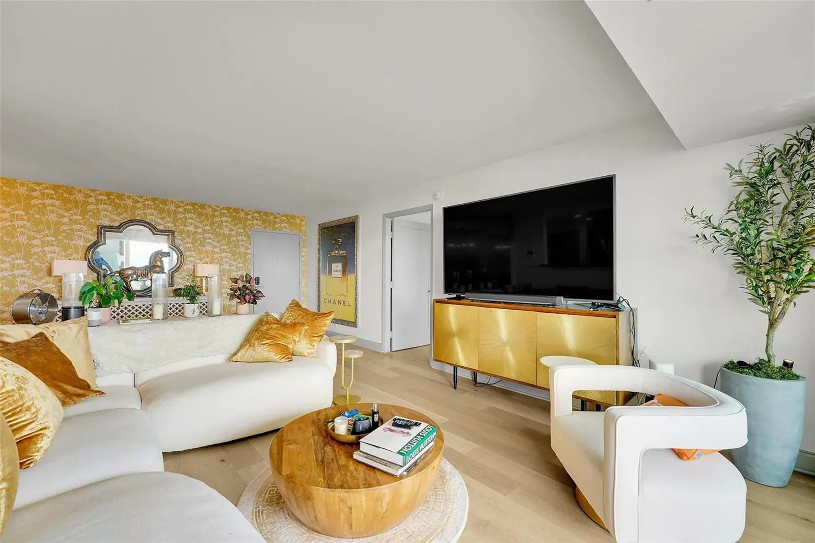 2841 N Ocean Boulevard # 1004, Fort Lauderdale FL 33308