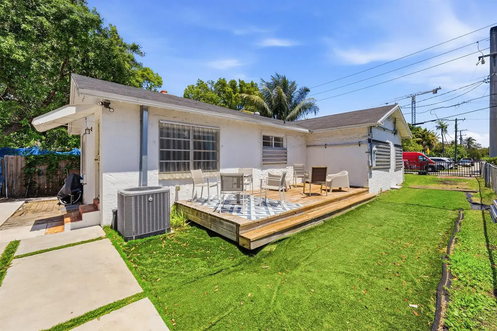 7700 NE 1st Court, Miami FL 33138 photo 5