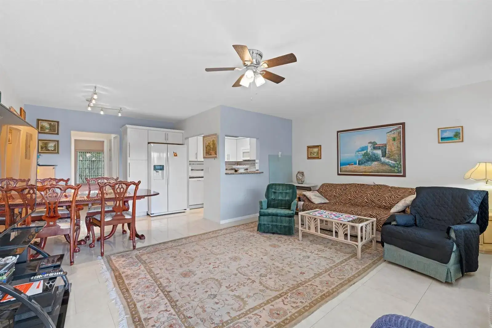 279 Coventry L, West Palm Beach FL 33417 photo 3
