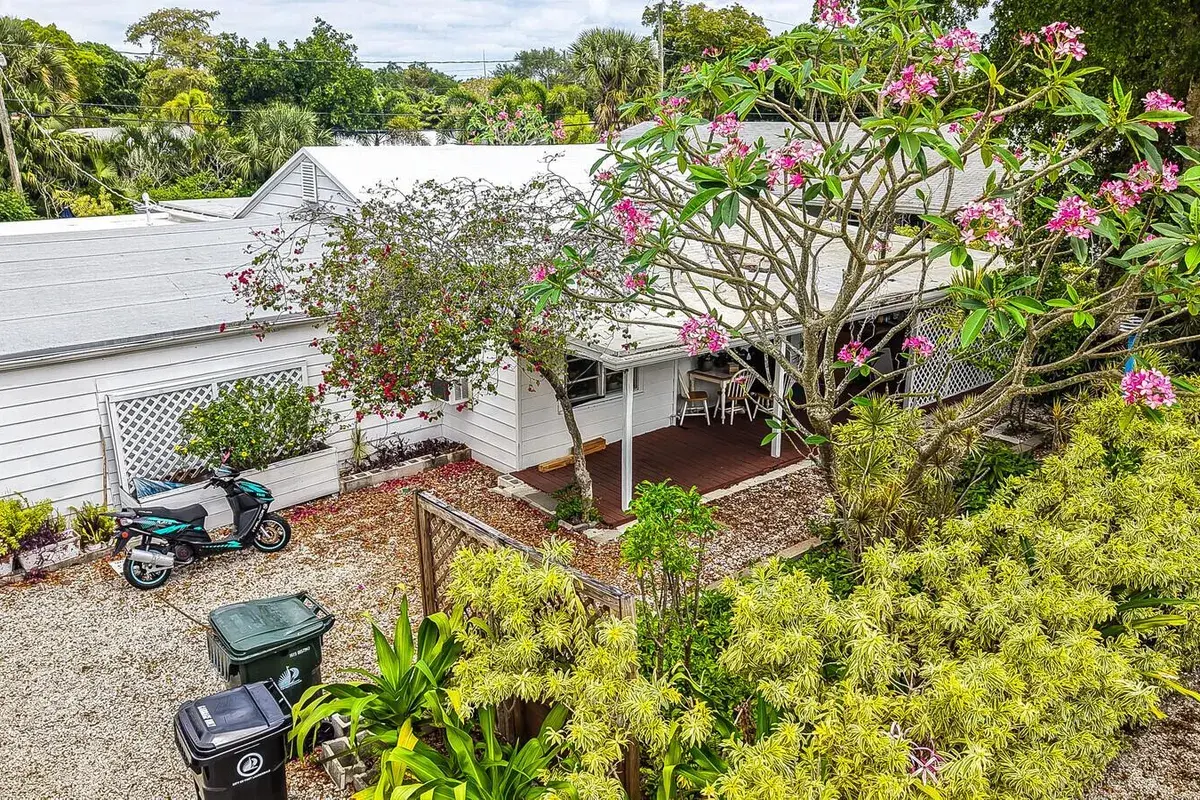 1005 NE 17th Street, Fort Lauderdale FL 33305