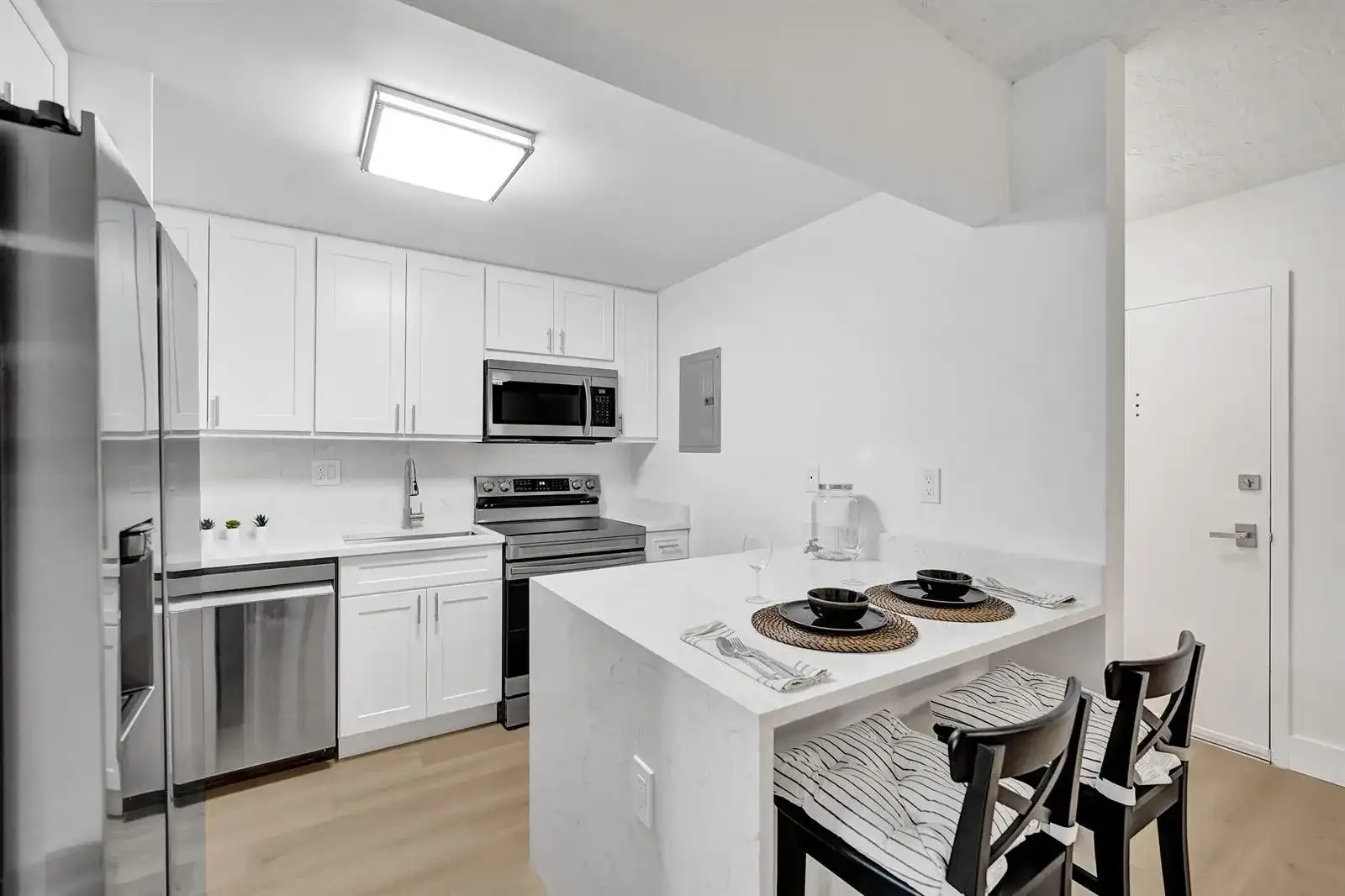 7300 NW 17th Street # 305, Plantation FL 33313