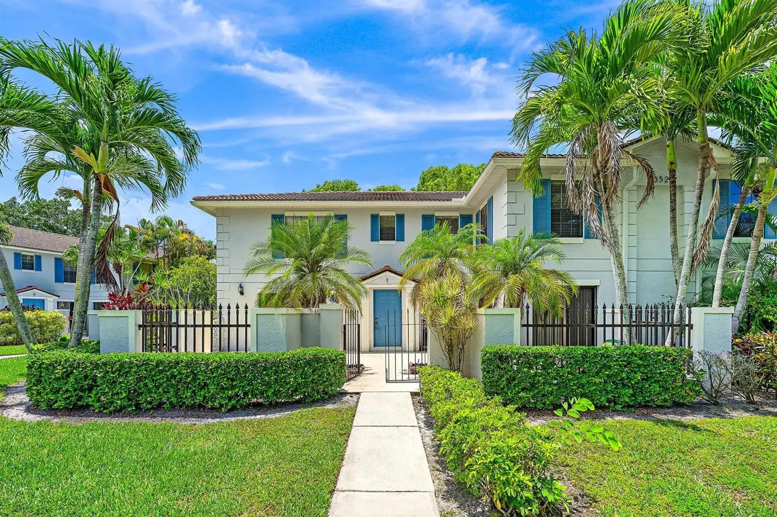 352 Prestwick Circle # 1, Palm Beach Gardens FL 33418
