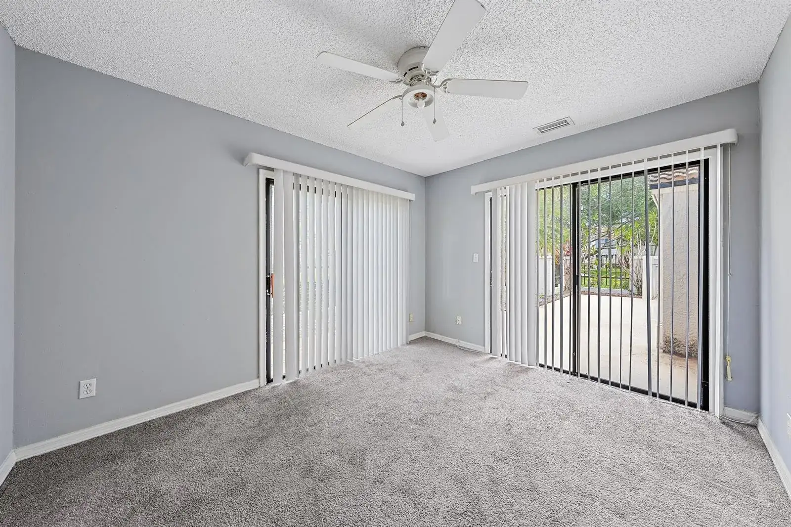 352 Prestwick Circle # 1, Palm Beach Gardens FL 33418 photo 4