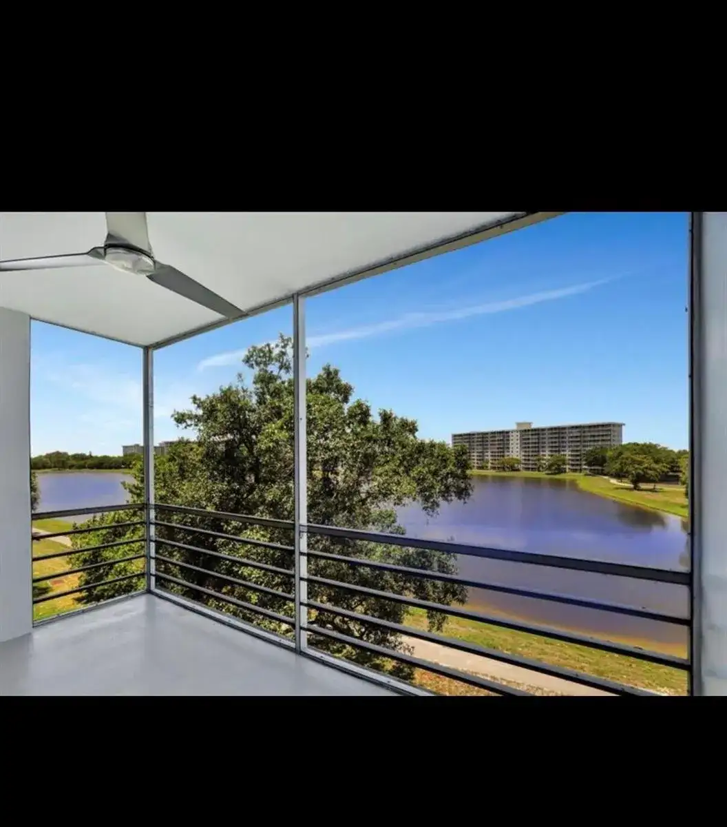 2751 N Palm Aire Drive # 402, Pompano Beach FL 33069 photo 2