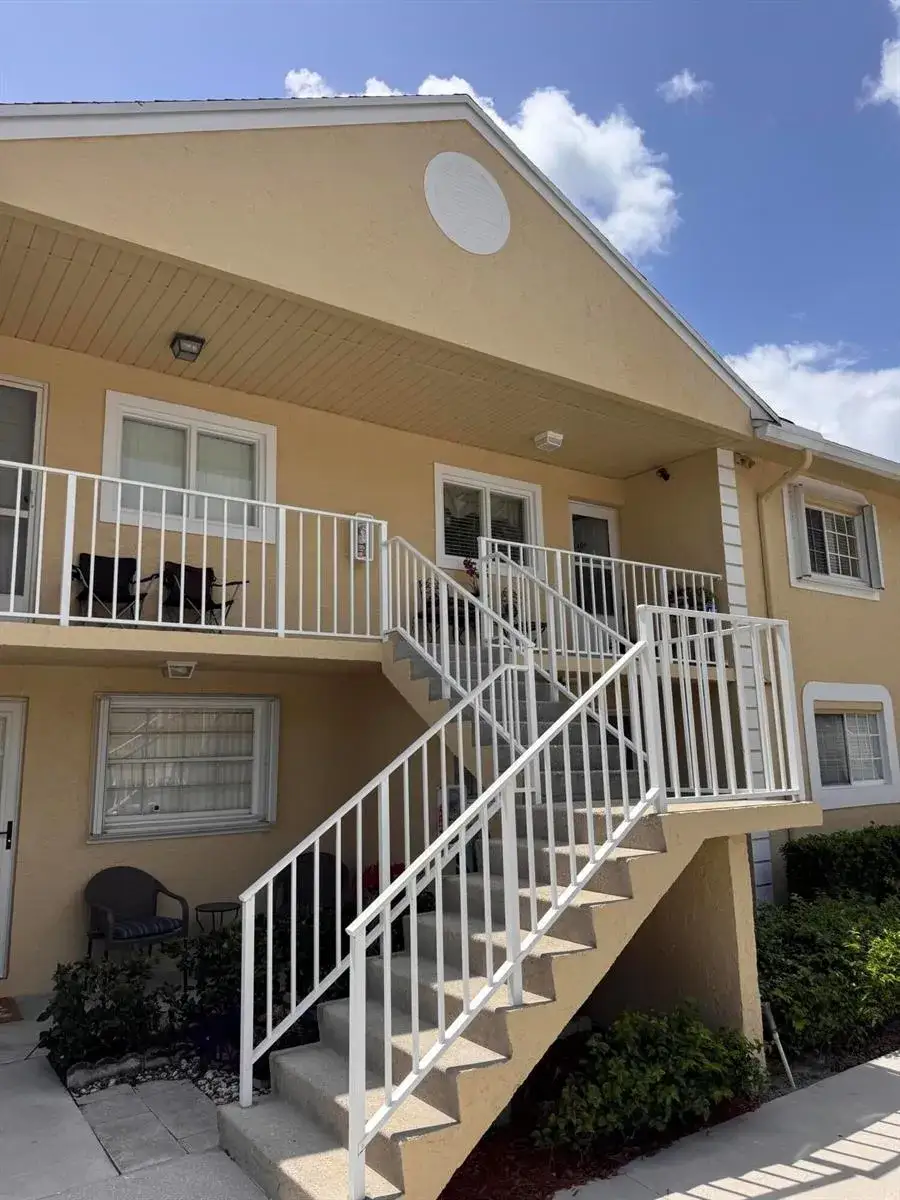 1406 Palm Beach Trace Drive, Royal Palm Beach FL 33411