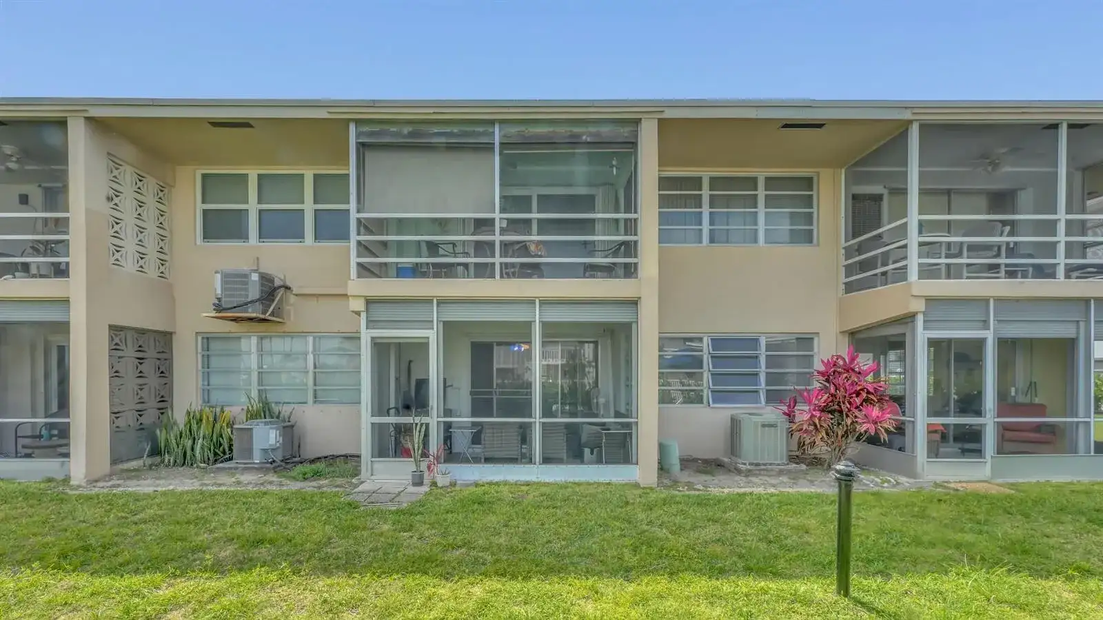 298 SE 6th Avenue # 2, Pompano Beach FL 33060 photo 4