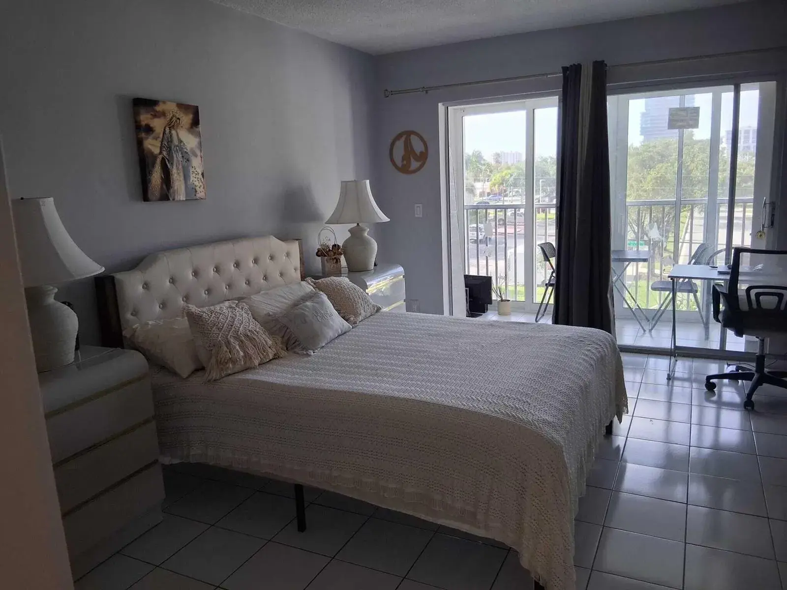 329 SE 3rd Street # 302s, Hallandale Beach FL 33009
