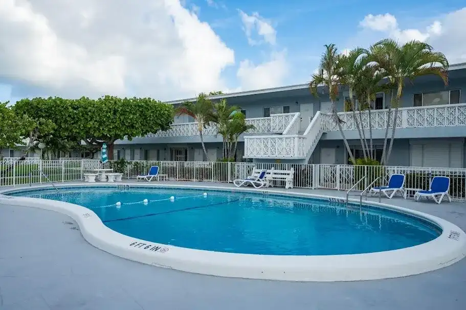 2170 NE 51st Court # A21, Fort Lauderdale FL 33308