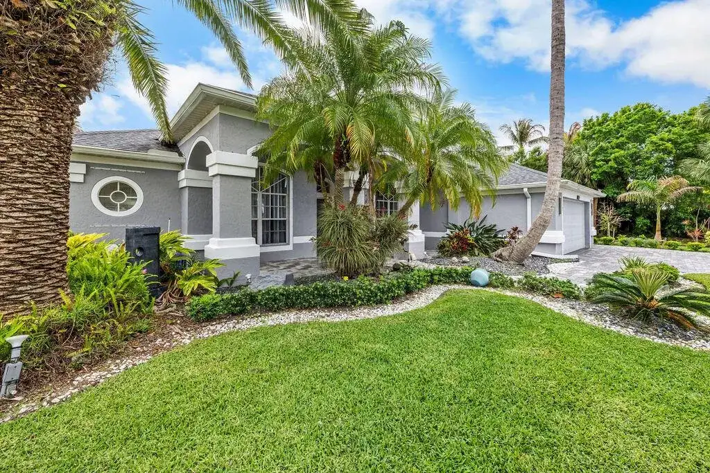 2981 NW Windemere Drive, Jensen Beach FL 34957 photo 4