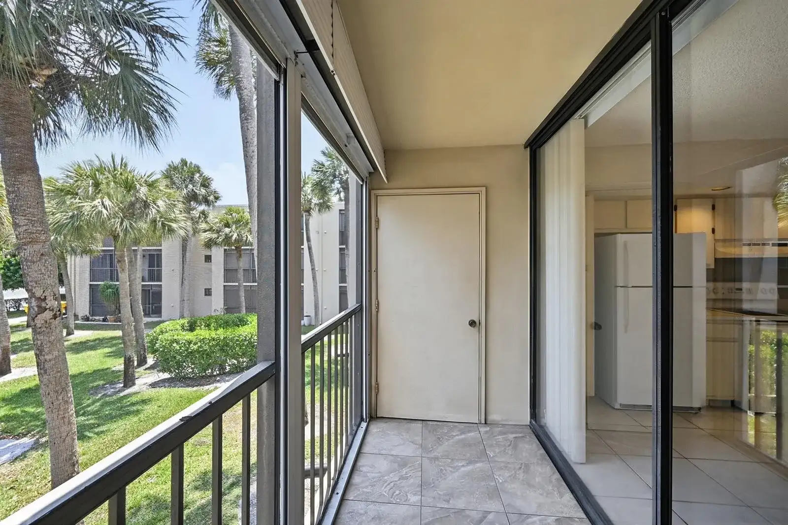5370 Las Verdes Circle # 219, Delray Beach FL 33484 photo 2