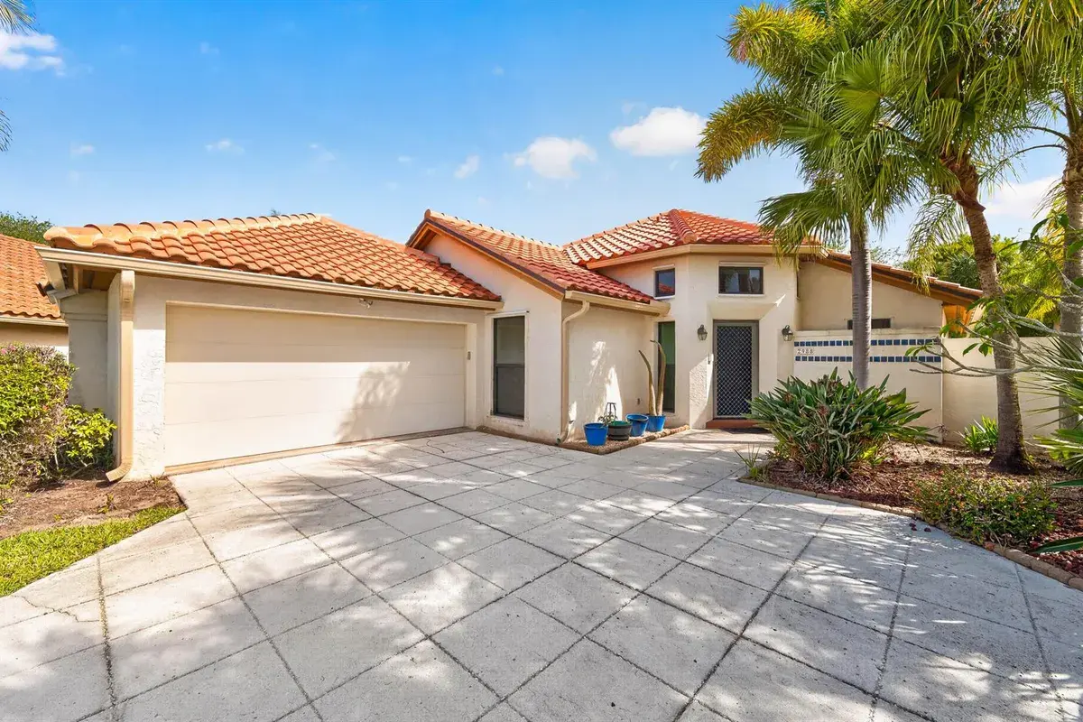 2988 SW Mariposa Circle, Palm City FL 34990