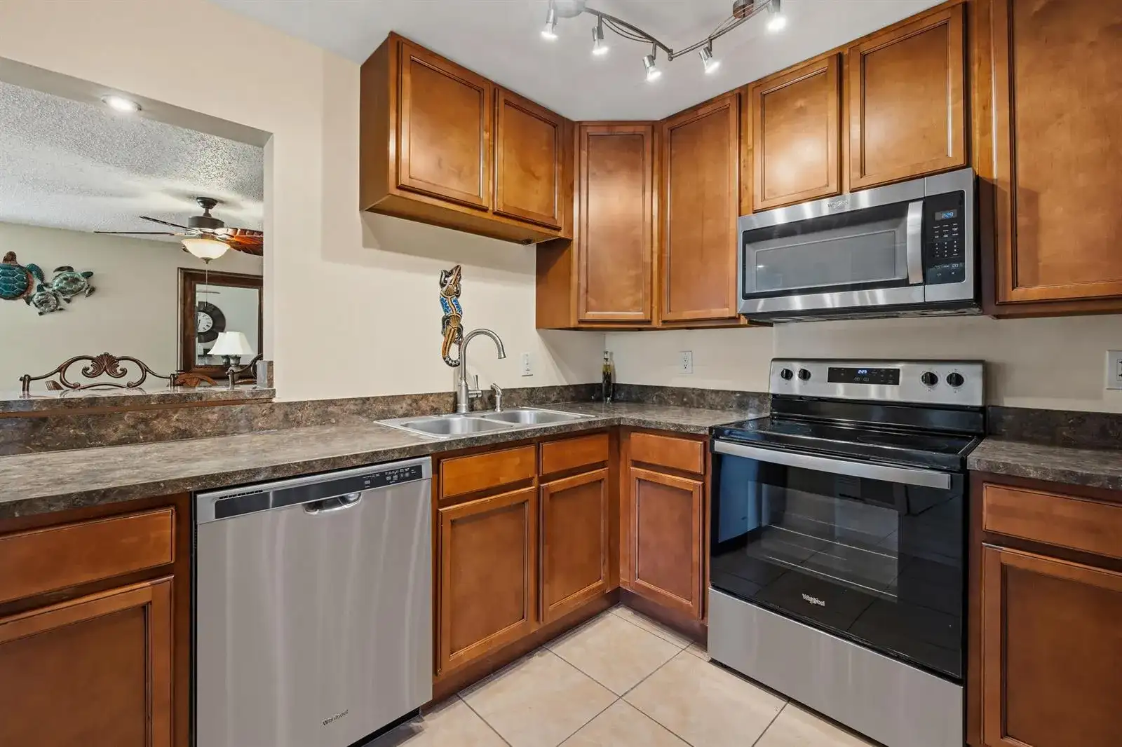 2050 Oleander Boulevard # 106, Fort Pierce FL 34950 photo 3