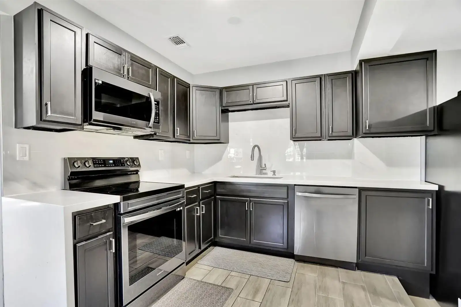 3440 NW 8th Court, Fort Lauderdale FL 33311 photo 2