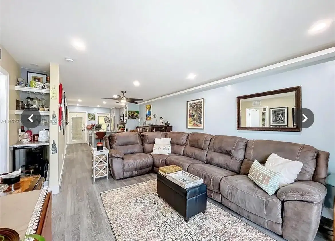 460 Paradise Isle Boulevard # 205, Hallandale Beach FL 33009 photo 4