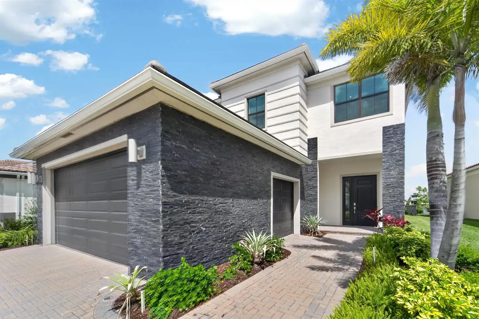 537 SE Fascino Circle, Port St. Lucie FL 34984 photo 4