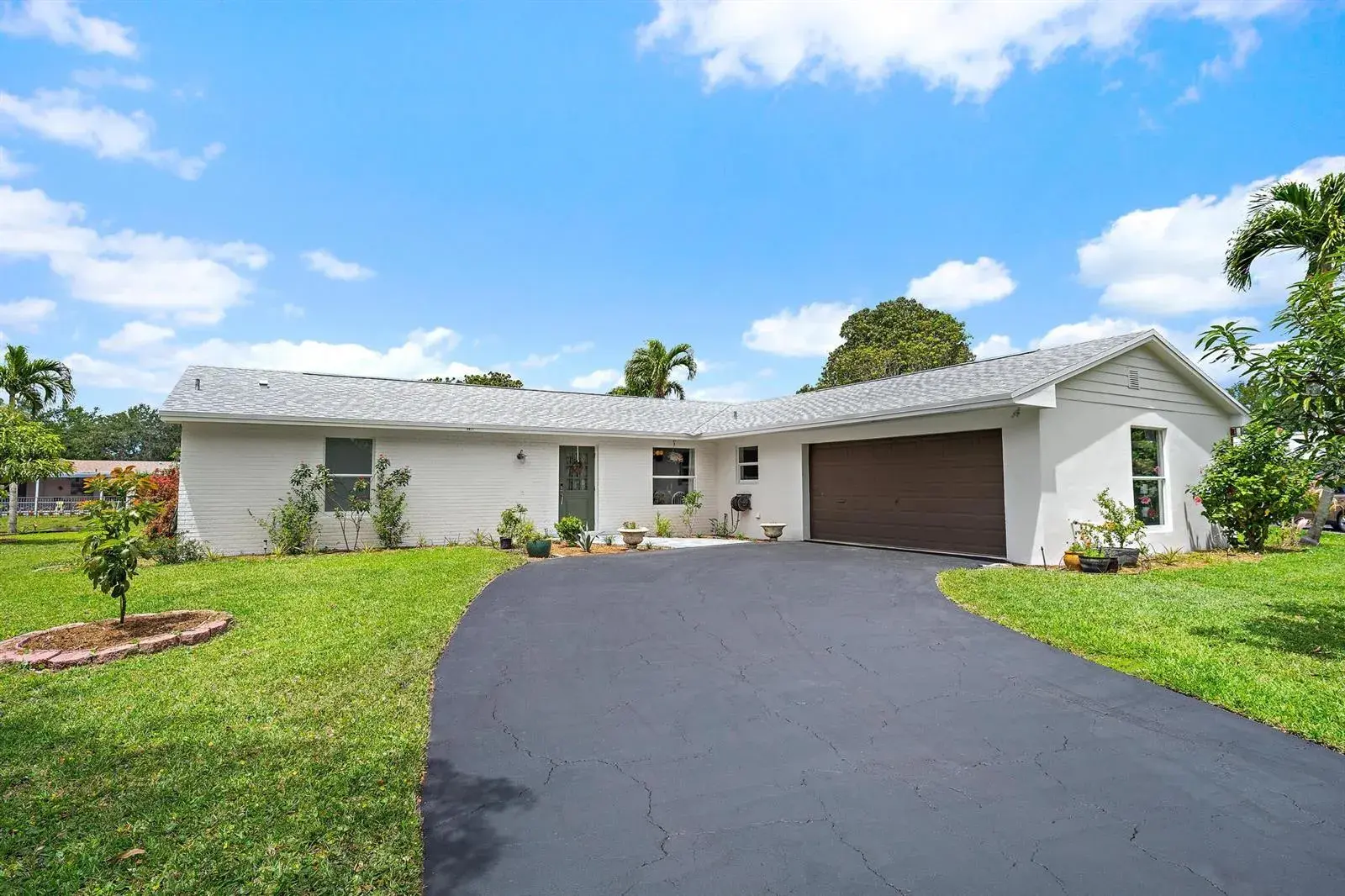 9831 Hyacinth Circle S, Palm Beach Gardens FL 33410