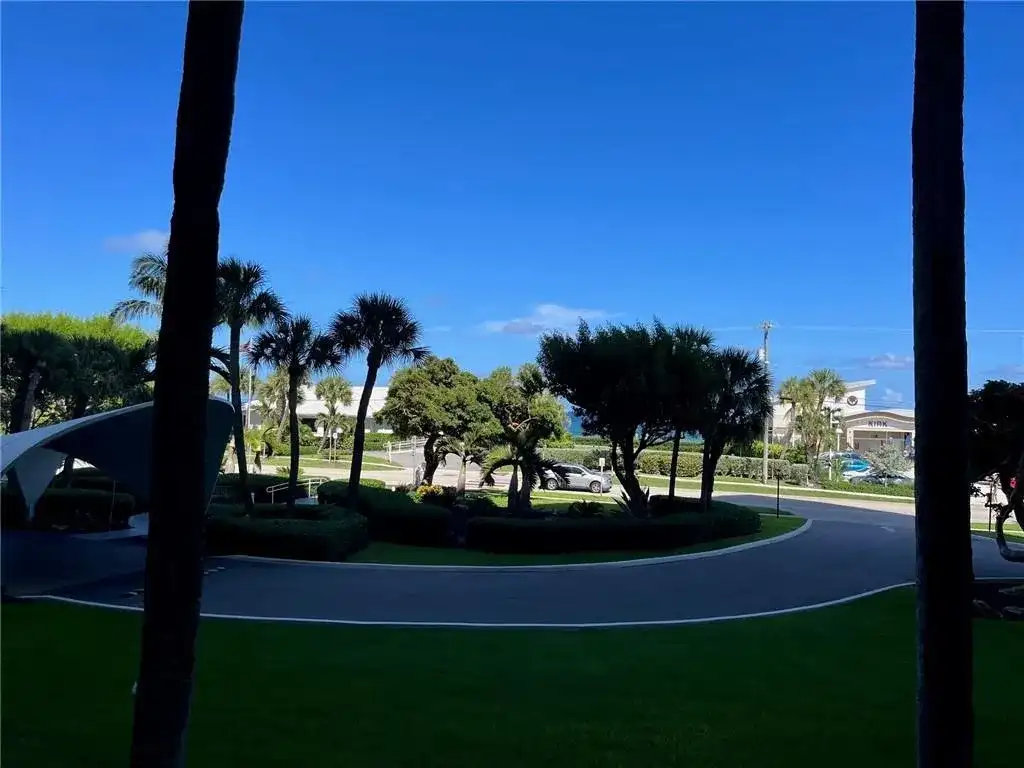 333 NE 21 Avenue # 304, Deerfield Beach FL 33441