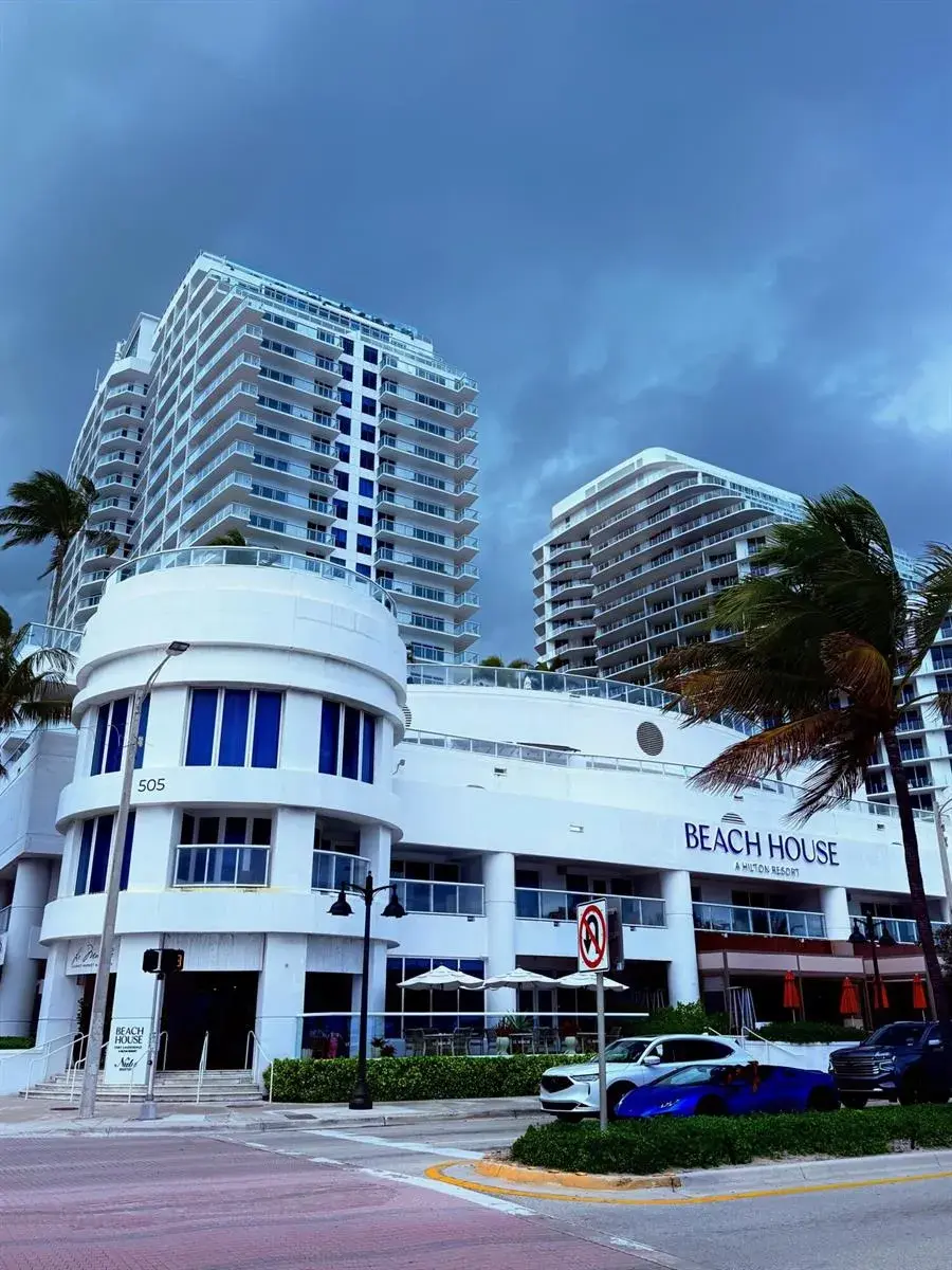 505 N Fort Lauderdale Beach Boulevard # 1817, Fort Lauderdale FL 33304