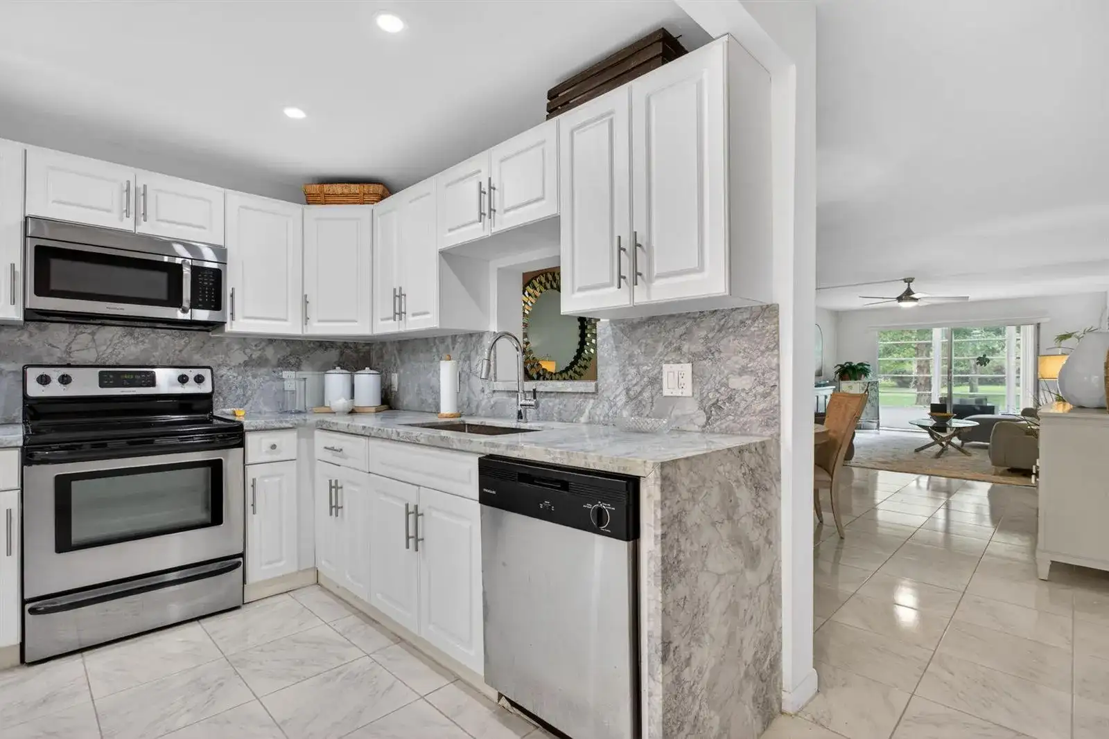 2504 Antigua Terrace # A1, Coconut Creek FL 33066 photo 3