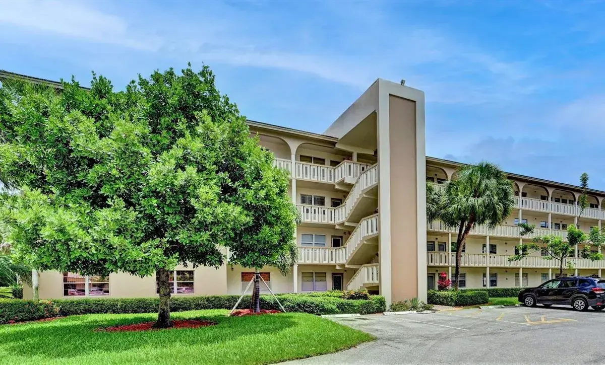 2504 Antigua Terrace # A1, Coconut Creek FL 33066