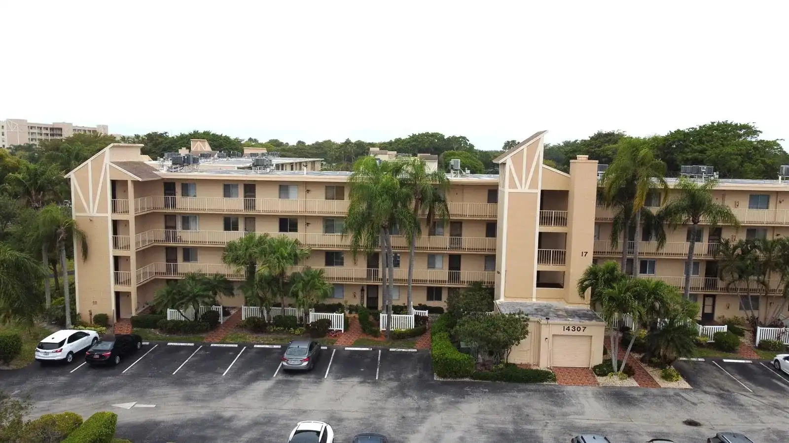 14307 Bedford Drive # 302, Delray Beach FL 33446