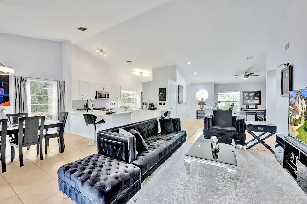 7669 Springwater Place # 202, Boynton Beach FL 33437